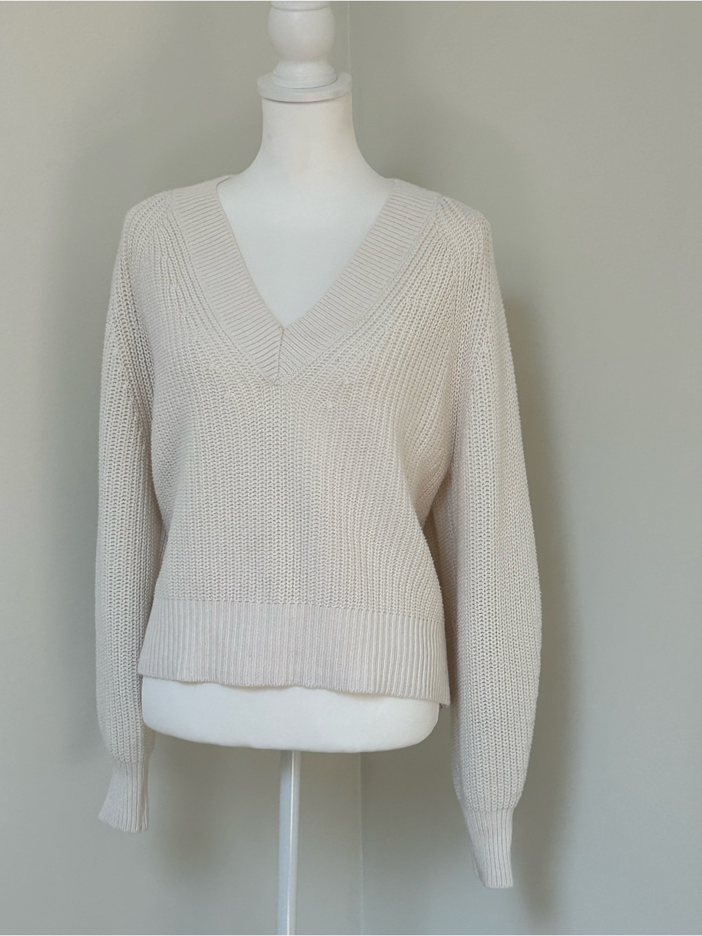 COTTON Cream V-Neck Knit Sweater S